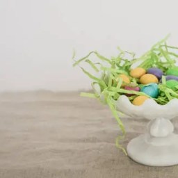 Organiza una fiesta de Pascua significativa con tu grupo de mamás y sus hijos